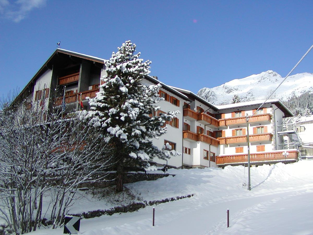 Hotel Cristallino Castione della Presolana Exterior photo